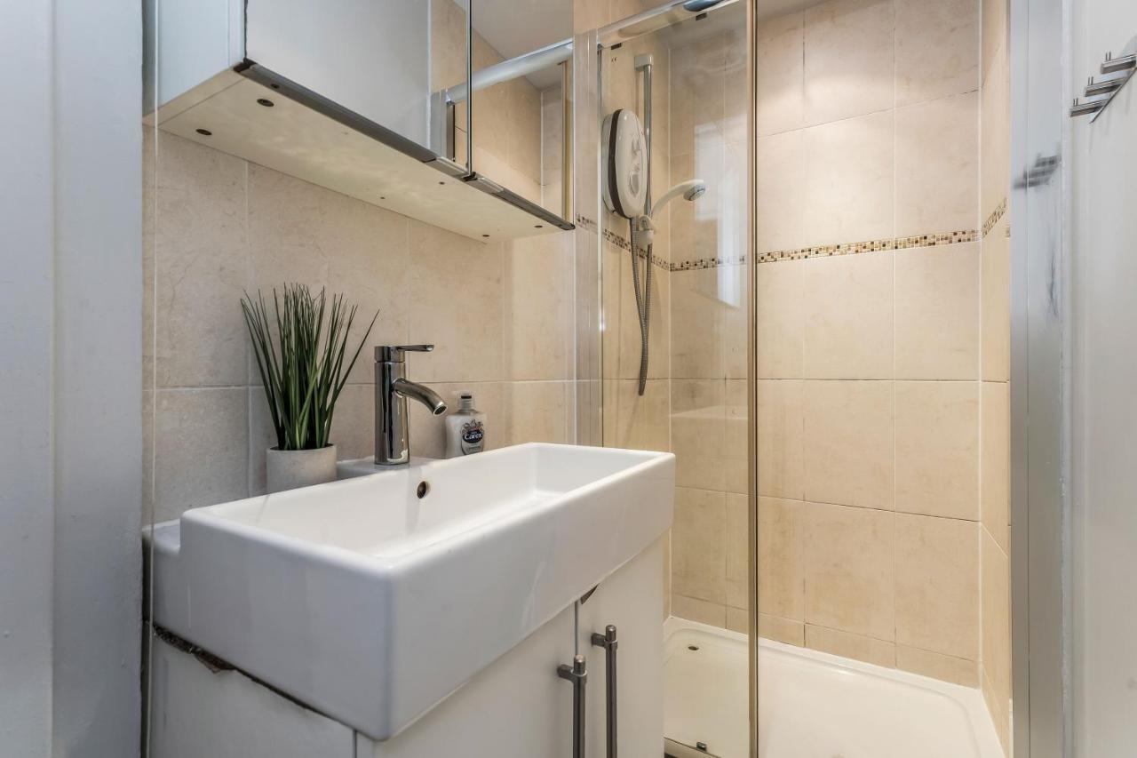 Central City Centre 2 Bedroom Flat - Close To Haymarket Train Station. Edinburgh Ngoại thất bức ảnh
